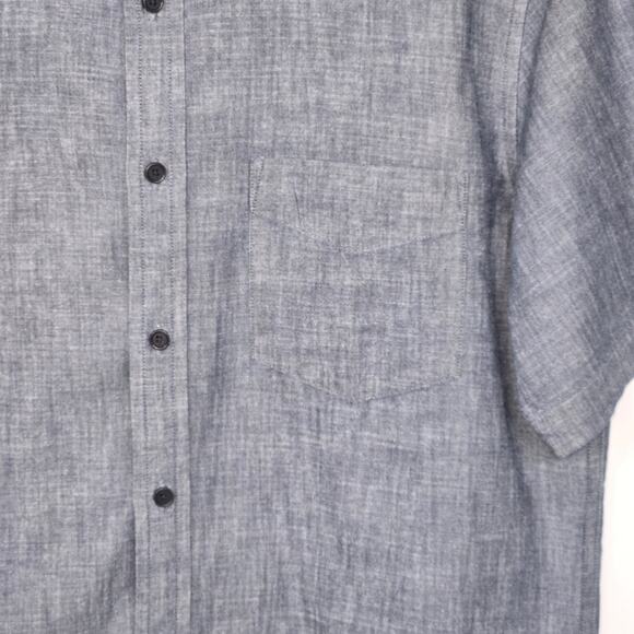 Banana Republic Men’s Button Up Cotton Shirt. Size medium. - Picture 3 of 5